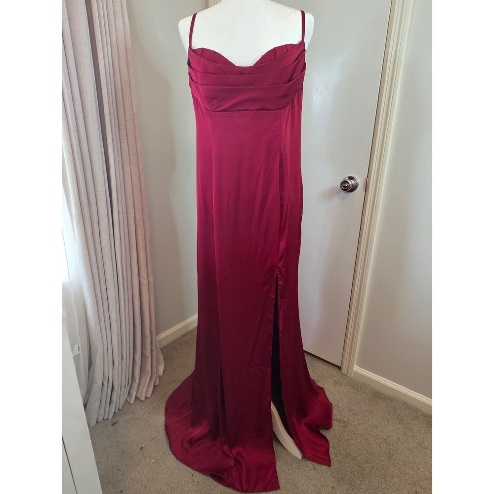 Barbie Azazie NWT Wynni Gown Dress Burgundy Formal Wedding Autumn Homecoming - Picture 4 of 14